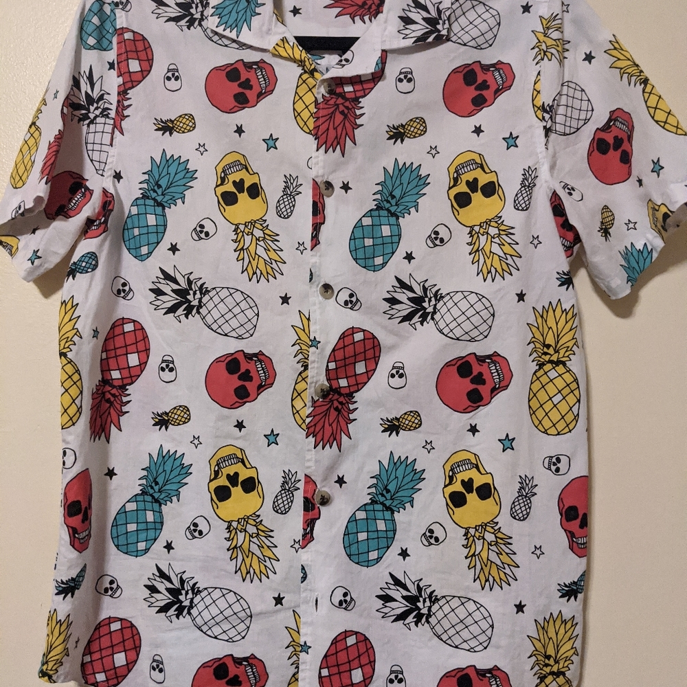 Button up Collared Shirt - Picture 4 of 4